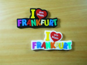 Magnet Kulkas Karet Custom Bandung – Solusi Merchandise Unik & Fleksibel